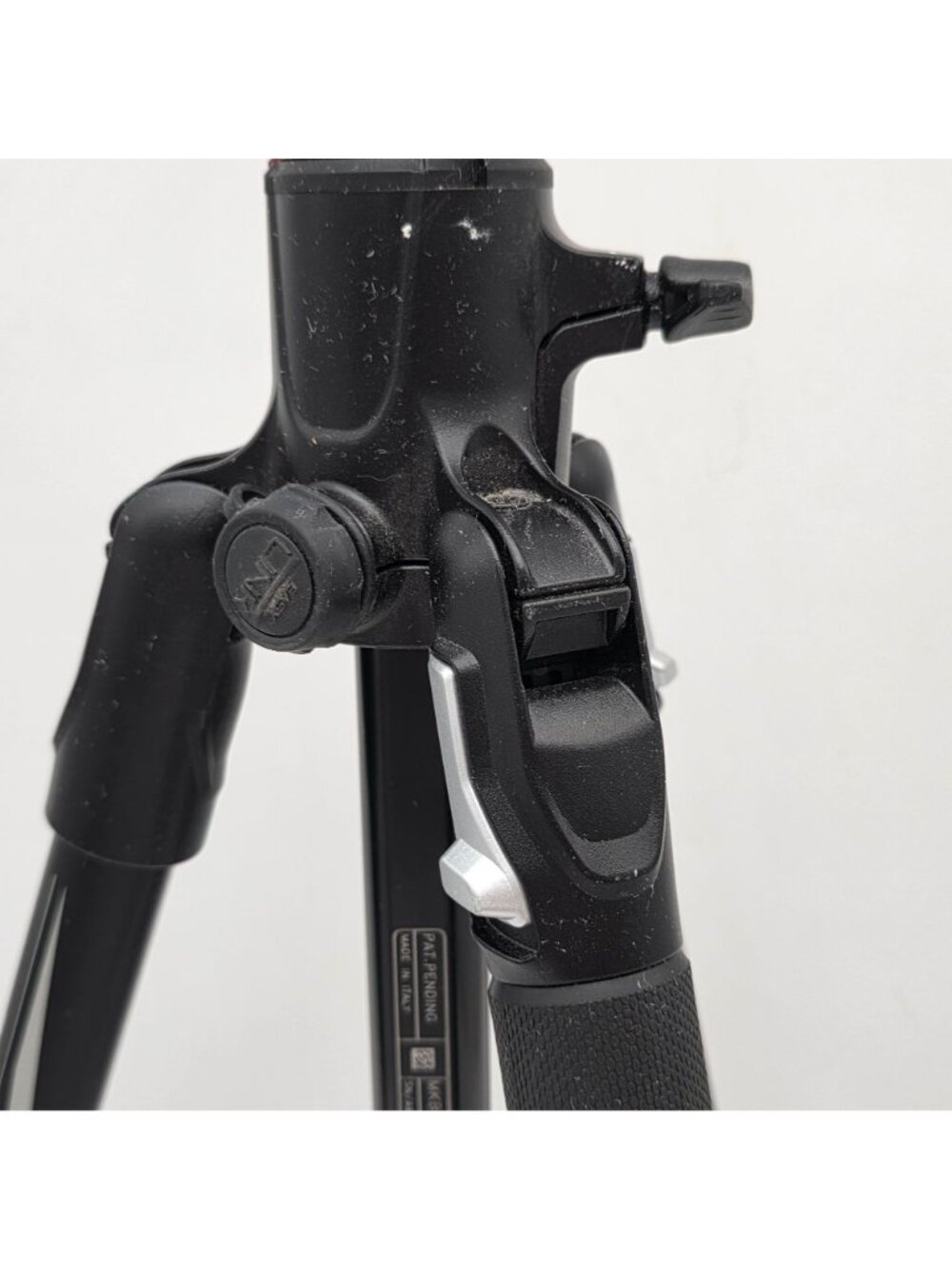 Manfrotto Befree Advanced Travel Tripod With Ball Head Black Aluminum - Picture 4 of 12